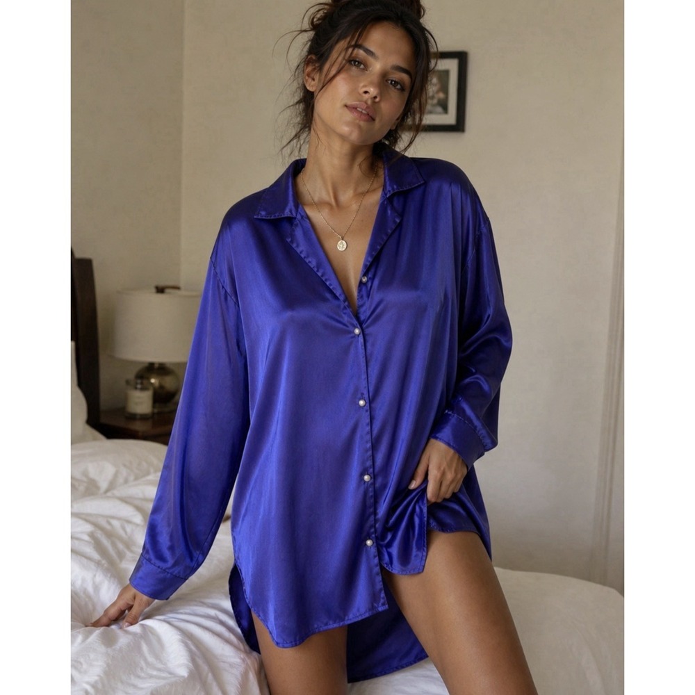 Vintage Victoria's Secret Gold Label Satin Boyfriend Sleep Shirt Size S Purple